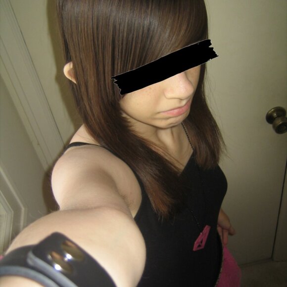 Meet your Posher, Lizzie - Picture 10 of 12